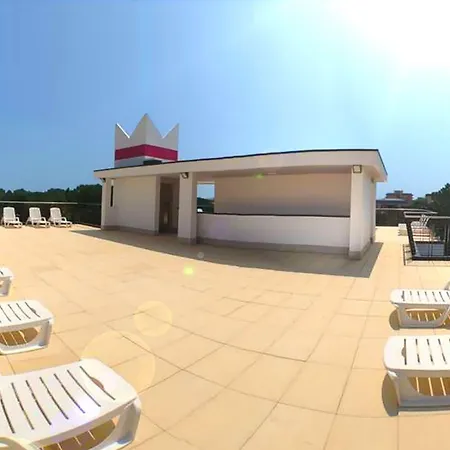 Garden Retreat Steps From The Pool Apartment Bibione